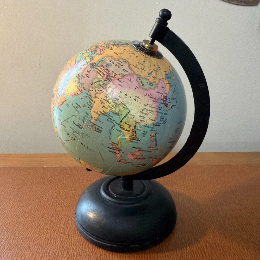 Globe vintage style